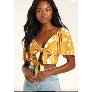 Lulus Tied for First Mustard Yellow Floral Print Tiefront Crop Top Blouse Medium
